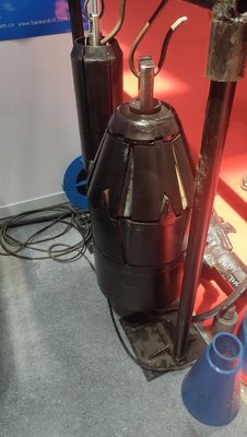 Pembangun Pipa dengan Gaya Ekspansi Radial Tanpa Akumulasi Pipa dan Peralatan Pemecah Pipa Pengganti Diameter Sama